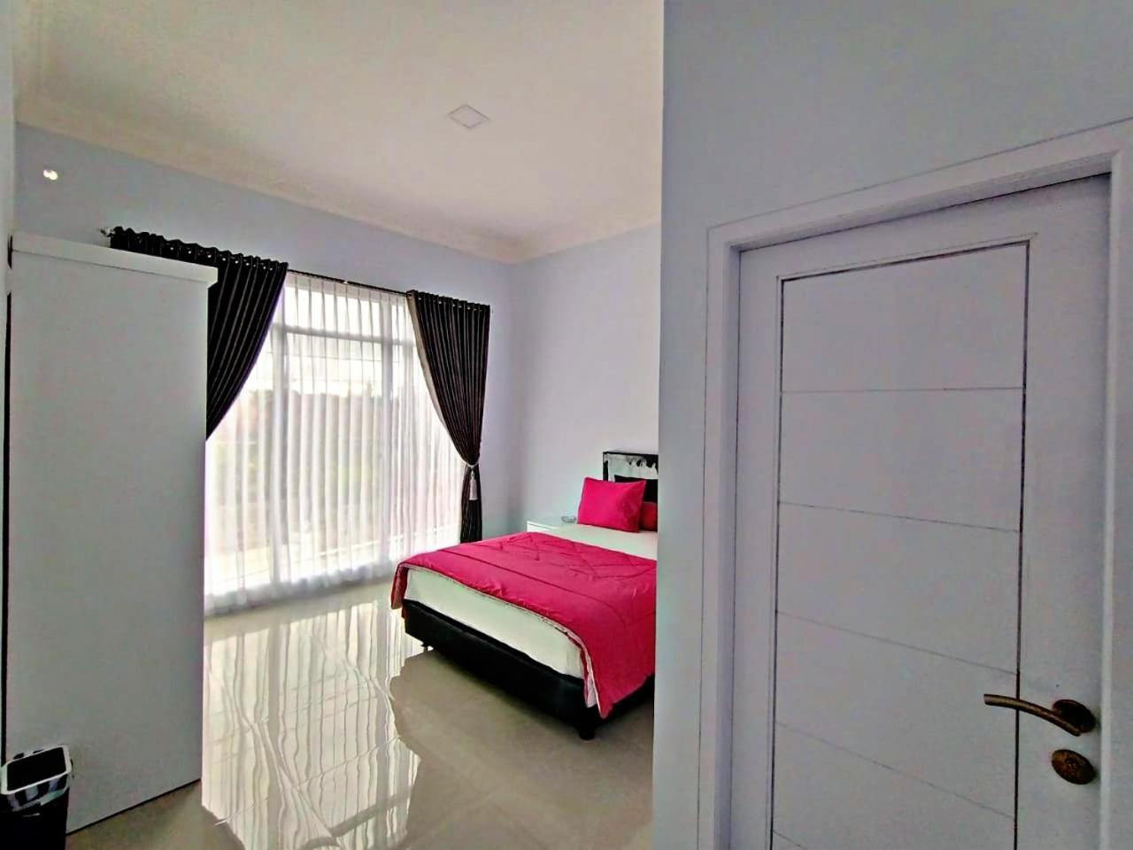 Villa Tiara 2 Cikundul Dış mekan fotoğraf