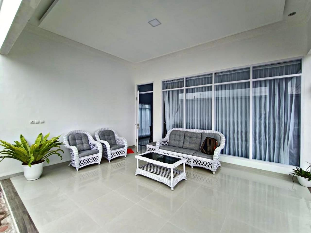Villa Tiara 2 Cikundul Dış mekan fotoğraf