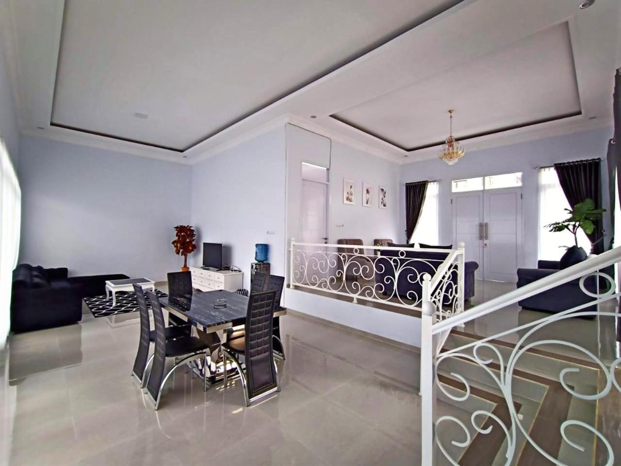 Villa Tiara 2 Cikundul Dış mekan fotoğraf
